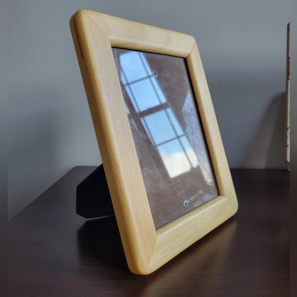 Vintage Mid Century Modern Blonde Wood Photo Frame, 4.5